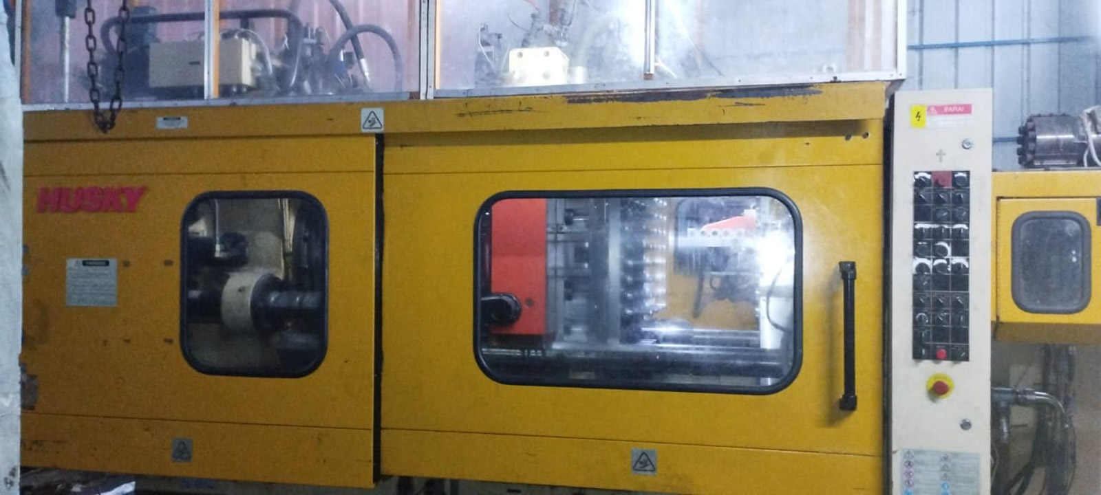 PET التشكيل حقن صب الآلة HUSKY LX225PET P85 / 100 E58 (1996) id11286